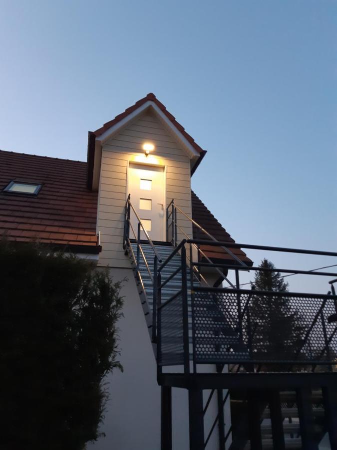 Studio Cosy Spacieux Lumineux Avec Terrasse Vezelois Exterior foto